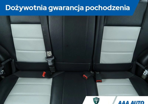 Jeep Compass cena 24000 przebieg: 191043, rok produkcji 2009 z Przecław małe 211